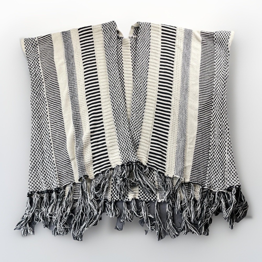 Black and Cream Striped Knit Fringe Poncho‎ Wrap One Size Artsy Western Boho